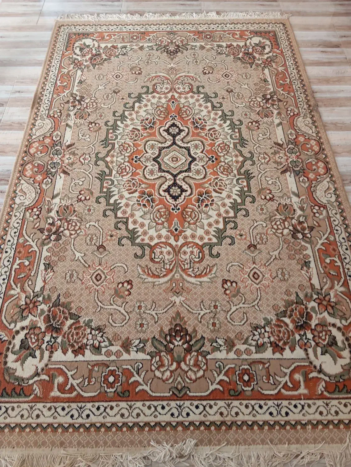 فرش اشپز خانه|گلیم، جاجیم، گبه|سبزوار, قصبه غربی|دیوار