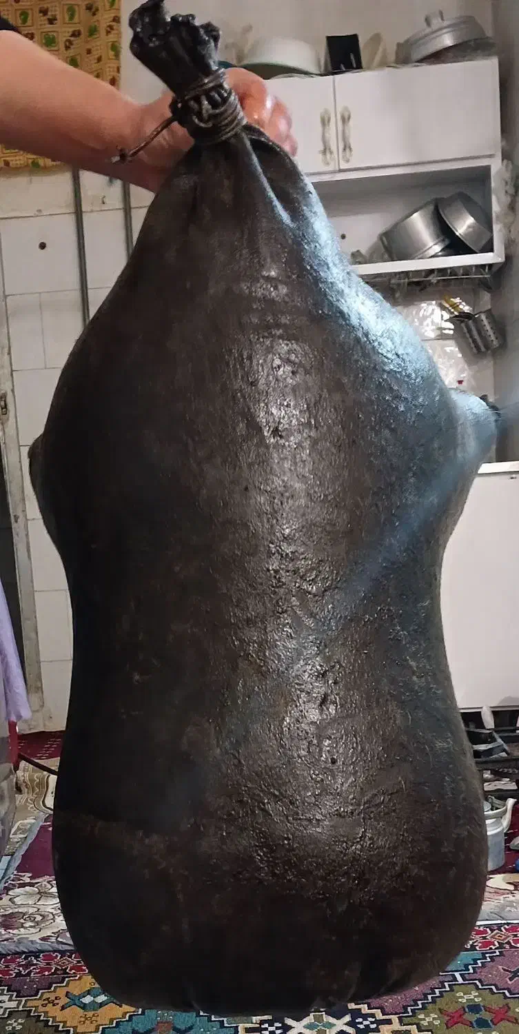 در ظروف نگهدارنده پلاستیکی|ظروف نگهدارنده، پلاستیکی، یک‌بارمصرف|گهواره, |دیوار