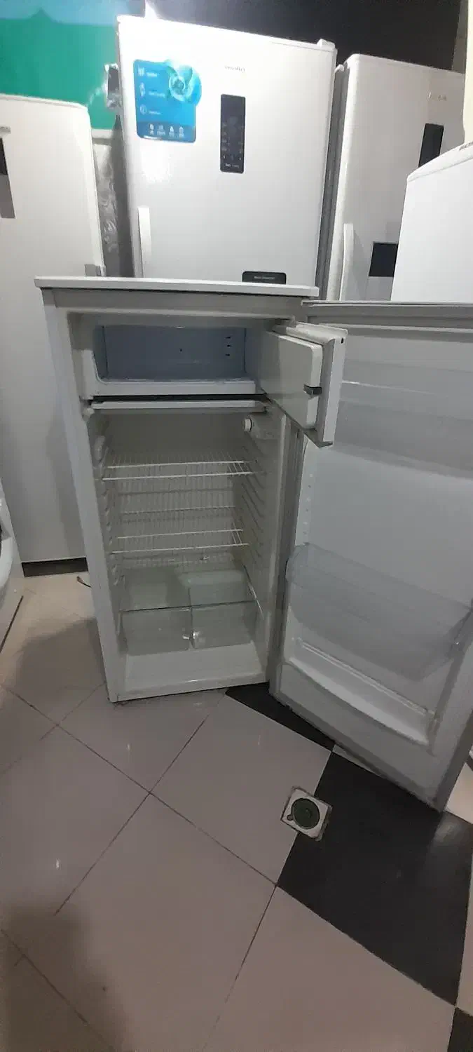 هیمالیا ۱۱فوت مجردی|یخچال و فریزر|سنندج, |دیوار