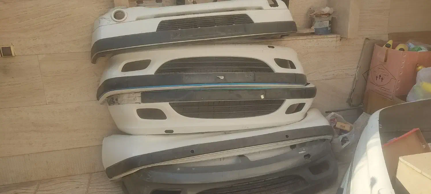 سپر دست دوم در حد نو . و کفپوش خودرو پارس و405|قطعات یدکی و لوازم جانبی|شیراز, شاه قلی بیگی|دیوار