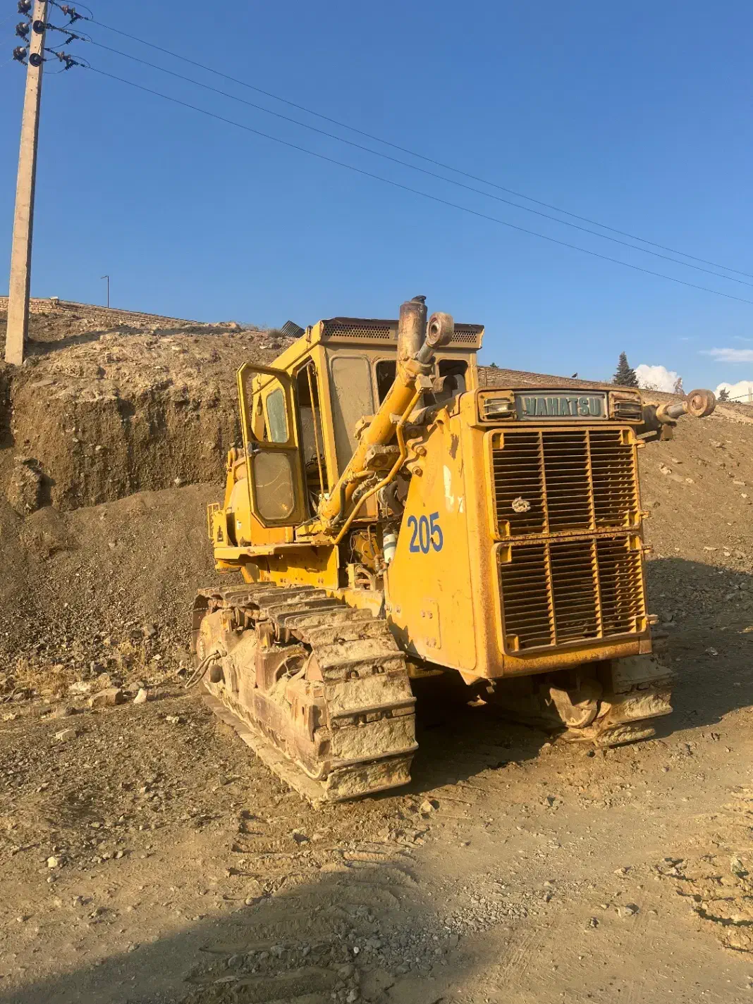 بلدوزر واهاتسو|خودرو سنگین|بومهن, |دیوار