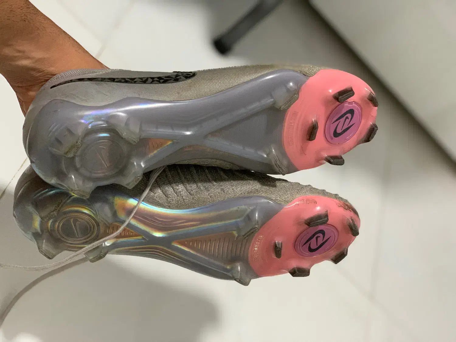 کتونی استوک فوتبال|کیف، کفش، کمربند|صومعه‌سرا, |دیوار