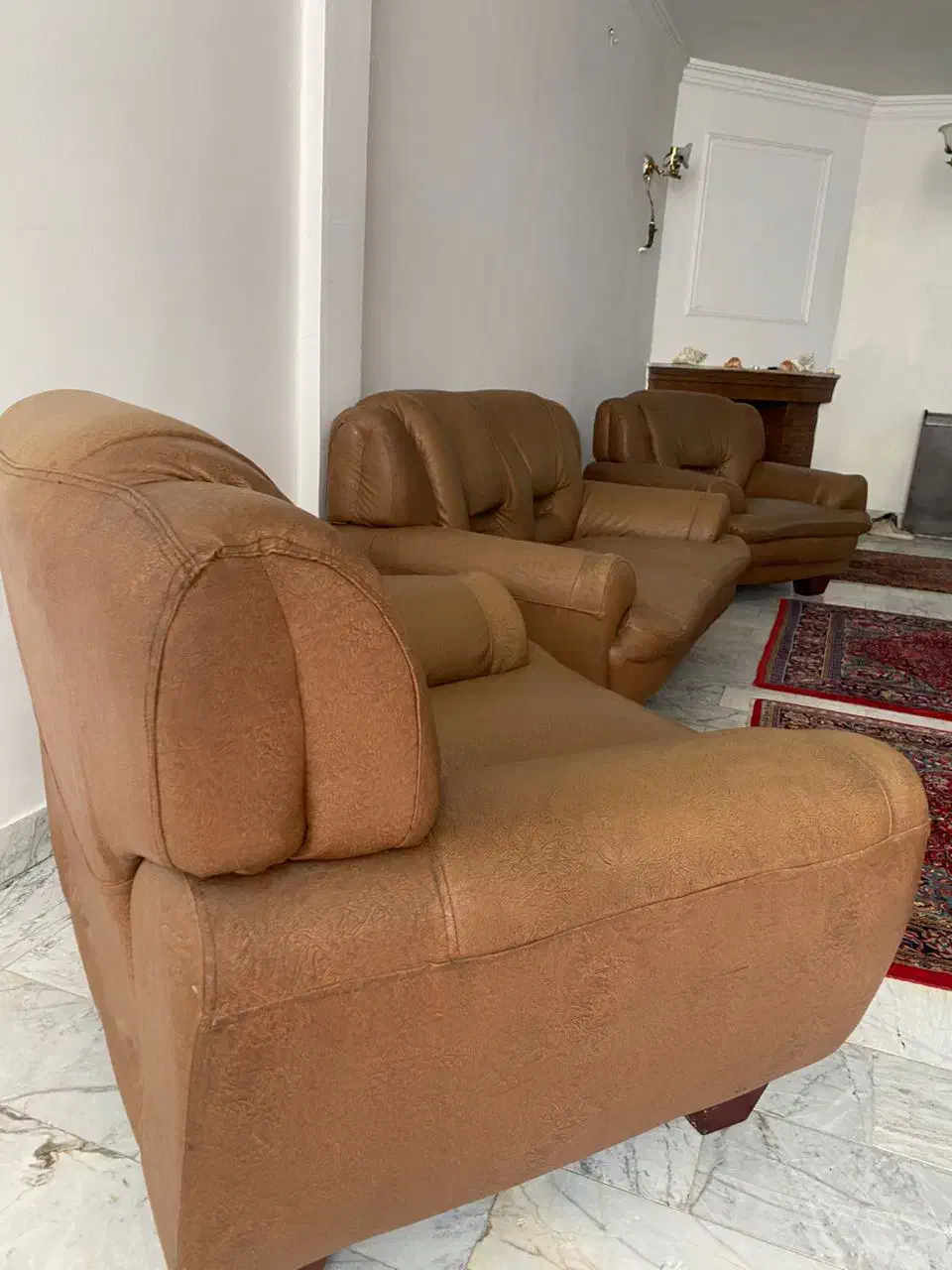 مبل چرمی|مبلمان خانگی و میز عسلی|تهران, کرمان|دیوار