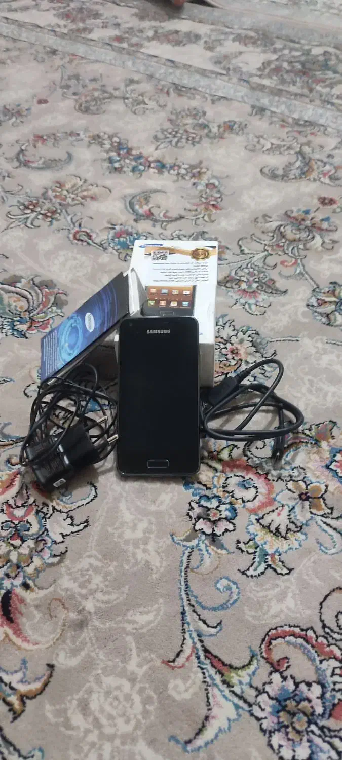 گوشی|موبایل|پرند, فاز ۶|دیوار