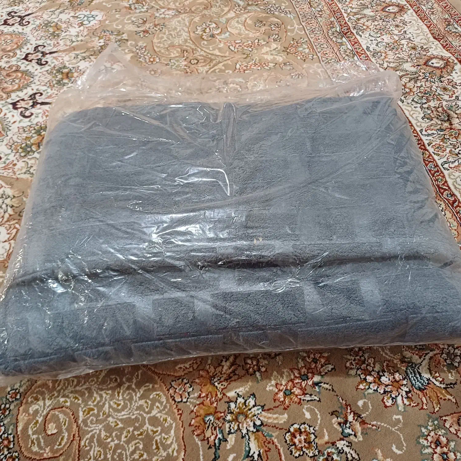 پتو مسافرتی طرح آجری|رختخواب، بالش، پتو|قم, هفت تیر|دیوار