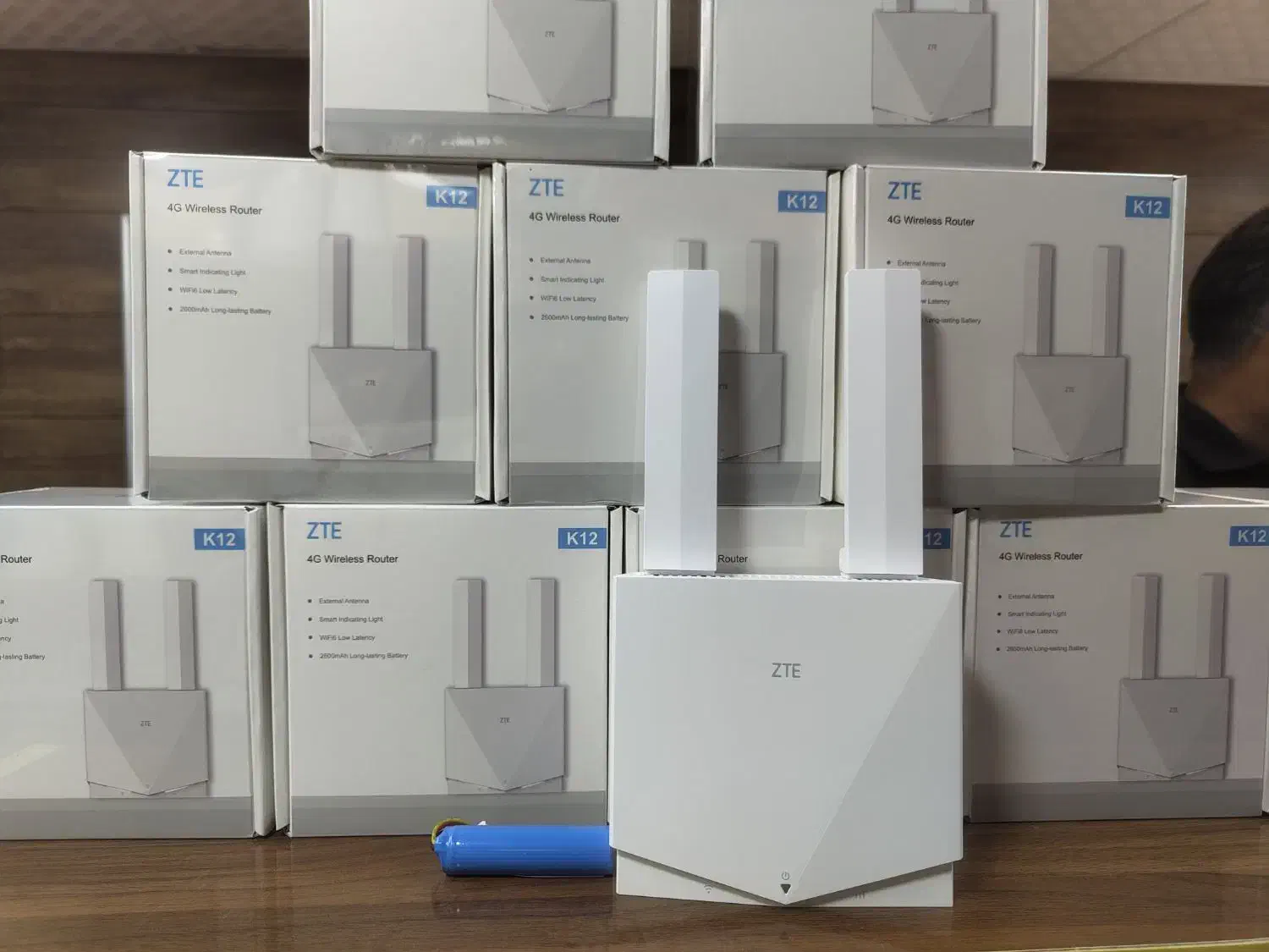 مودم هم باتری هم برق دوربین|مودم و تجهیزات شبکه|زاهدان, |دیوار