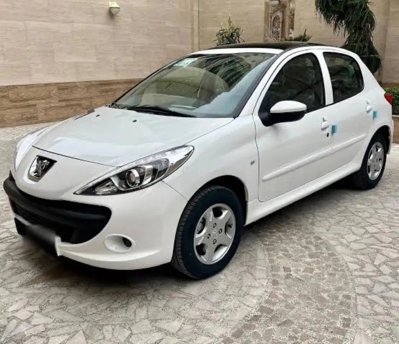 207 پاناروما ۱۴۰۱ فوری ۵ لکه رنگ|خودرو سواری و وانت|همدان, |دیوار