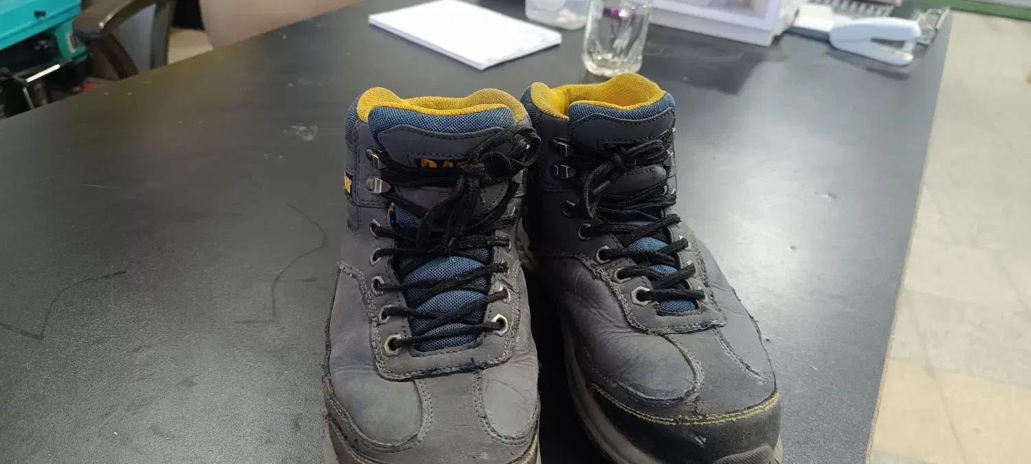 کفش ایمنی کاترپیلار|کیف، کفش، کمربند|شاهرود, |دیوار