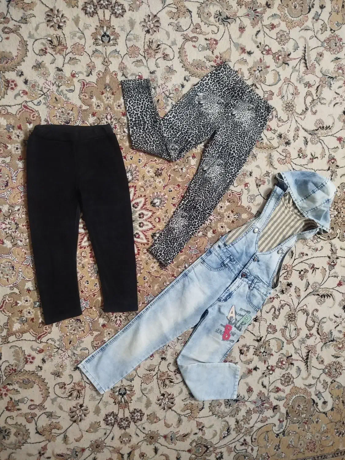 لباس بچگانه|کفش و لباس بچه|قم, بنیاد|دیوار