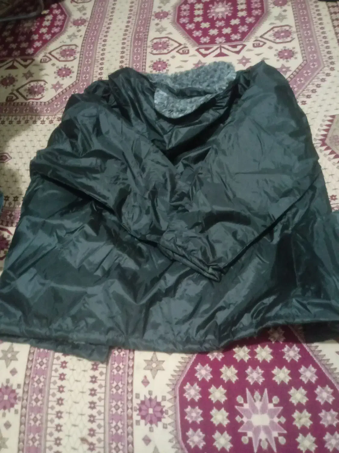 لباس بادگیر بارانی یا رو موتری|لباس|رباطکریم, مسکن مهر آبشناسان|دیوار