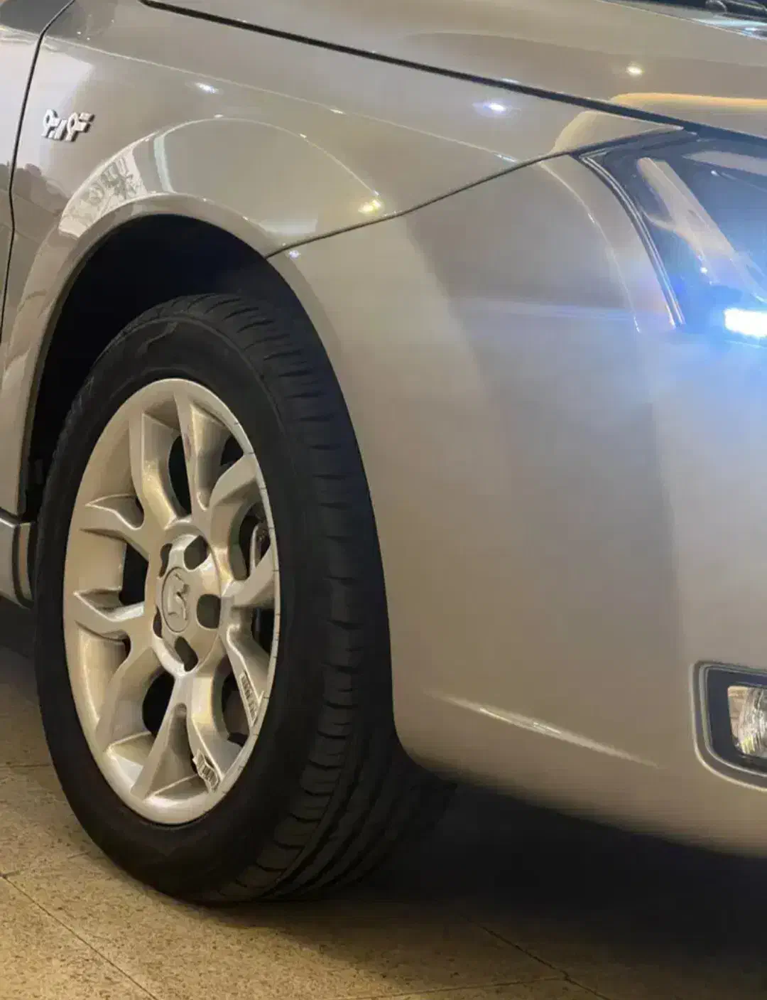 دنا پلاس اتوماتیک آپشنال ۱۴۰۴|خودرو سواری و وانت|کاشان, زیتون|دیوار