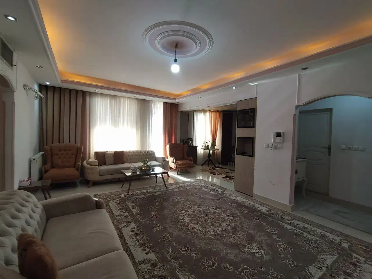 اپارتمان ۹۶ متری.فردوسی-مطهری فرد|فروش آپارتمان|ساوه, |دیوار