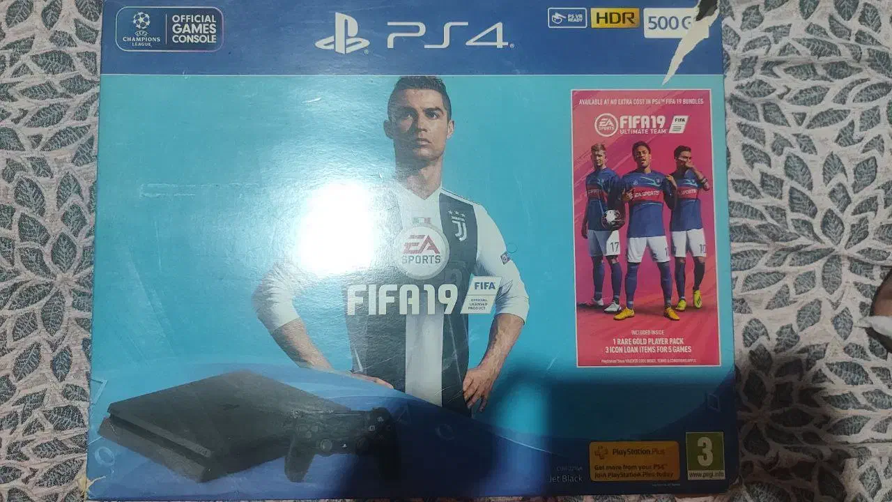 PS4 slim دو دسته با کارتن|کنسول، بازی ویدئویی و آنلاین|قائم‌شهر, |دیوار
