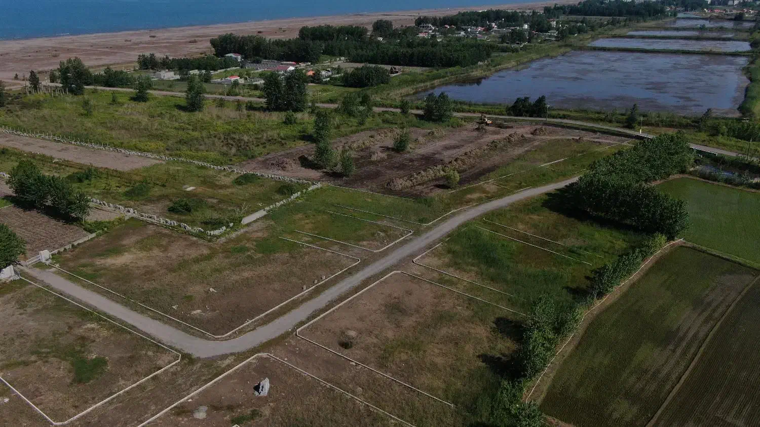 فروش زمین فرصت طلاییه ساخت وسرمایه گذاری روبه دریا|فروش زمین و ملک کلنگی|رشت, استقامت ۱|دیوار