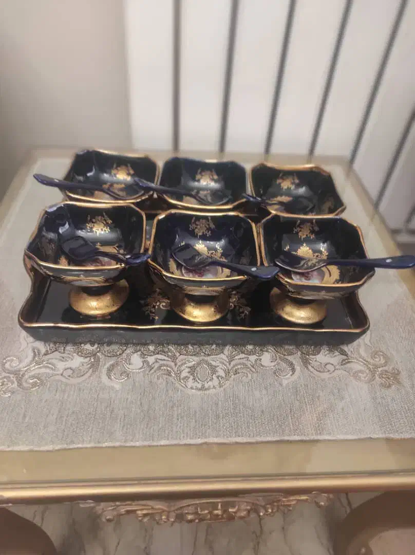 یک دست بستنی خوری طلا کوب اصل قدیمی|ظروف سرو و پذیرایی|کرج, عظیمیه|دیوار