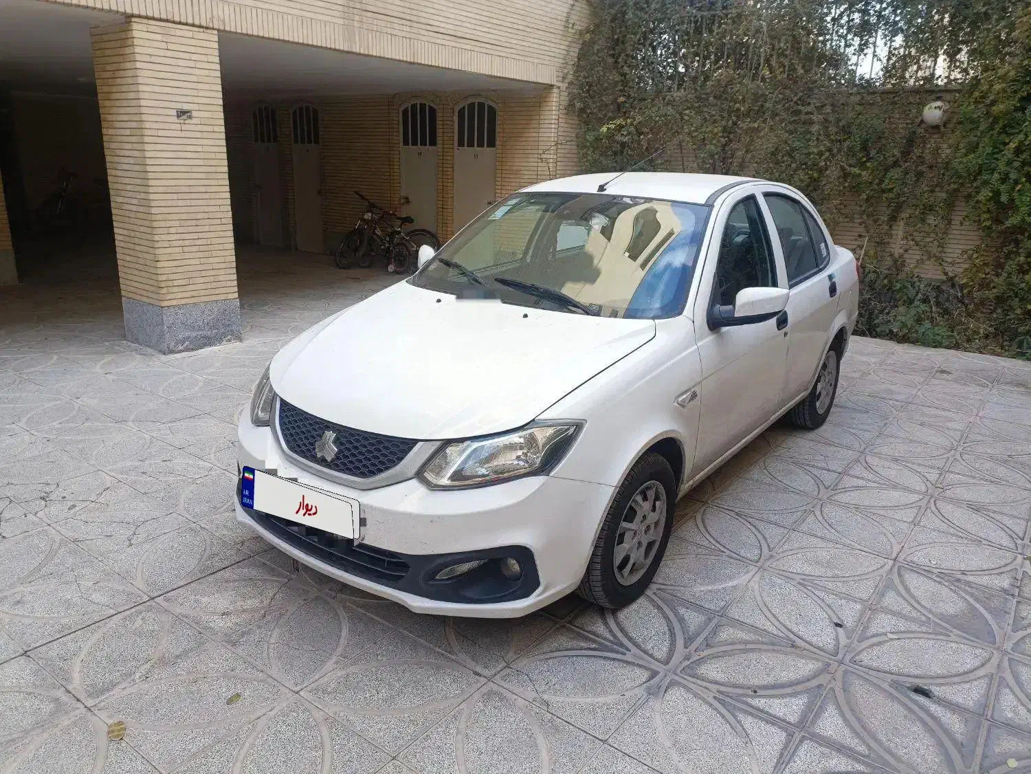 ساینا اس ۴۰۲ سفید|خودرو سواری و وانت|جم, |دیوار