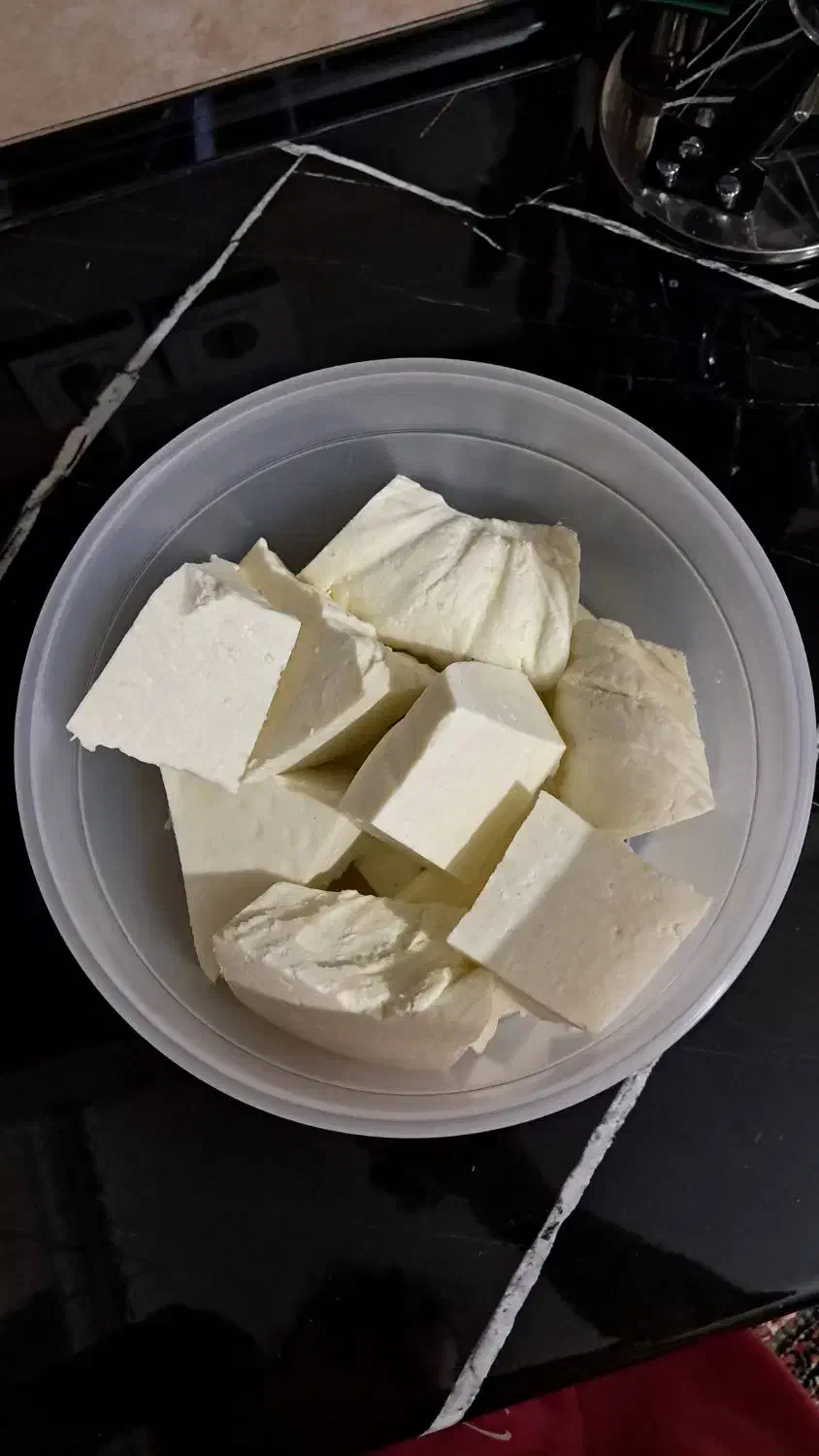 پنیر محلی|خوردنی و آشامیدنی|بوئین و میاندشت, |دیوار