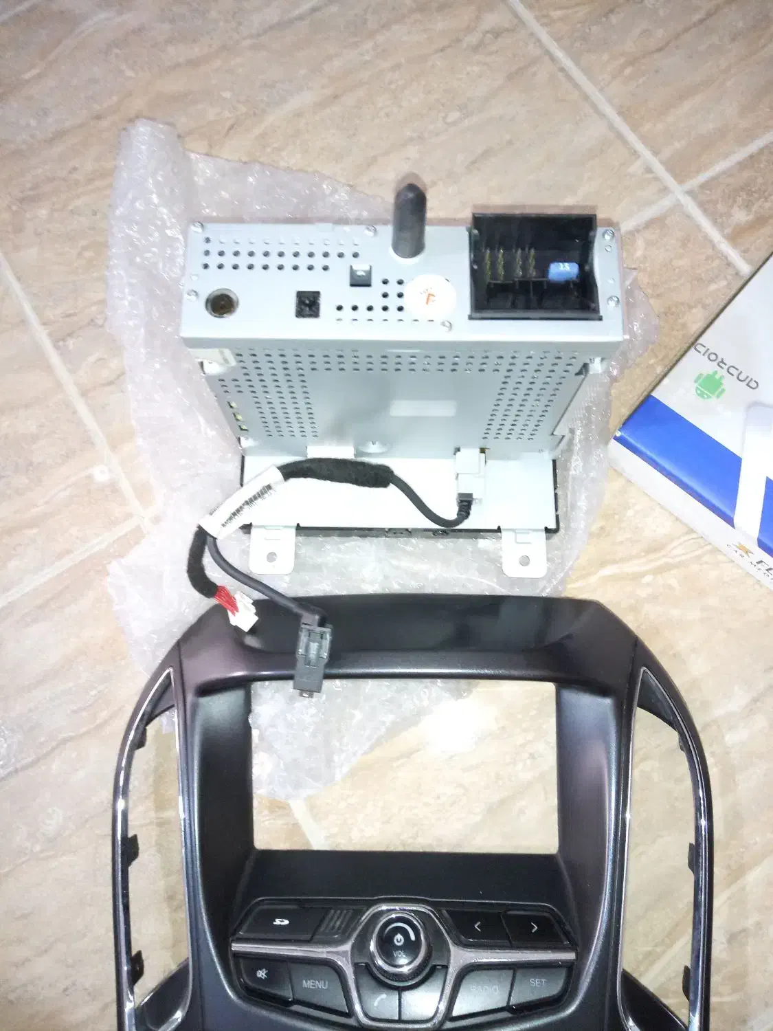 ضبط و پخش آریزو|قطعات یدکی و لوازم جانبی|فردیس, منظریه|دیوار