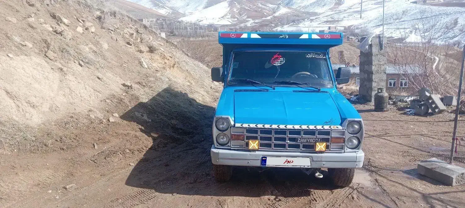 نیسان|خودرو سنگین|سیلوانه, |دیوار