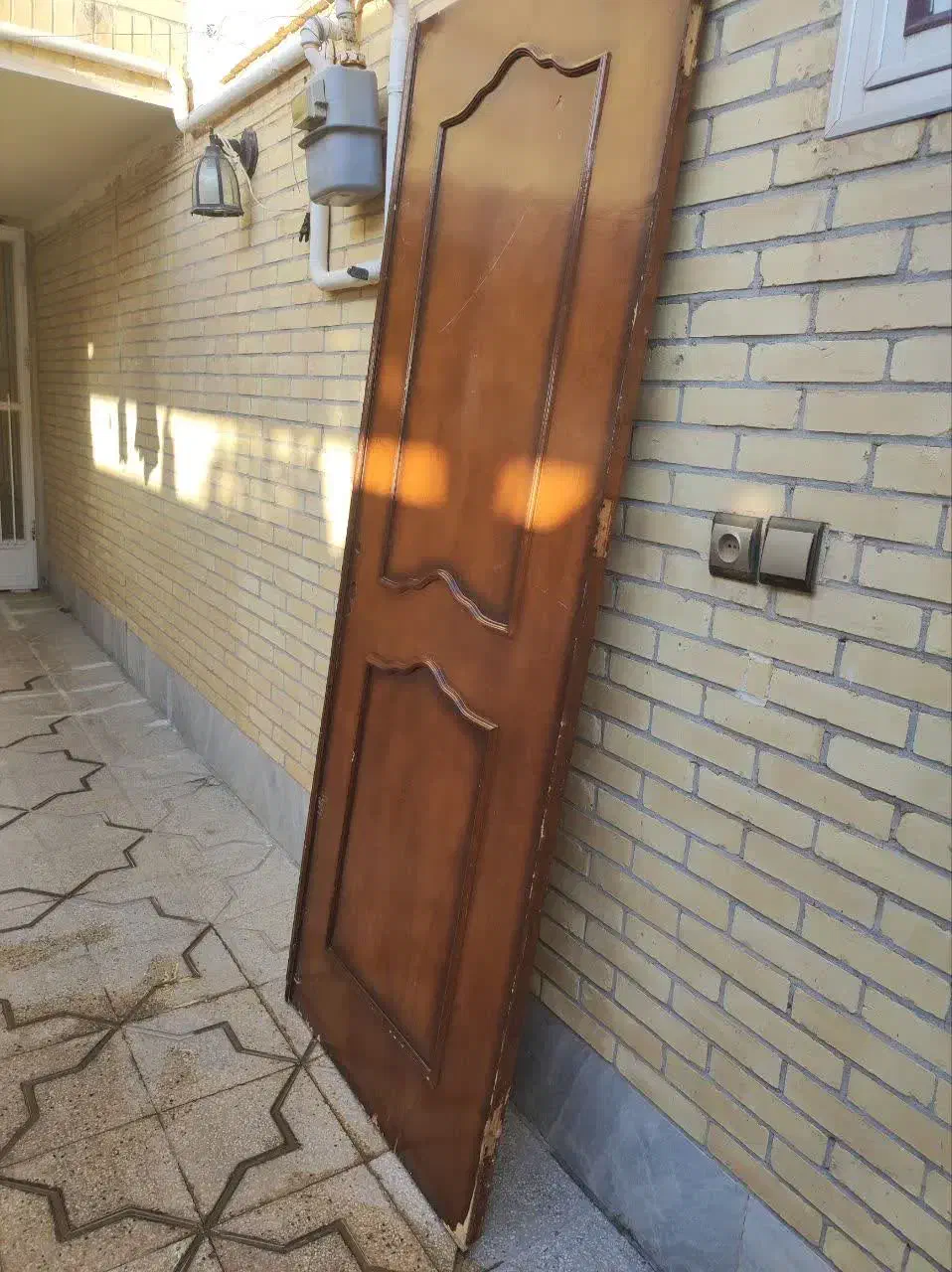 درب چوبی|مصالح و تجهیزات ساختمان|زارچ, |دیوار