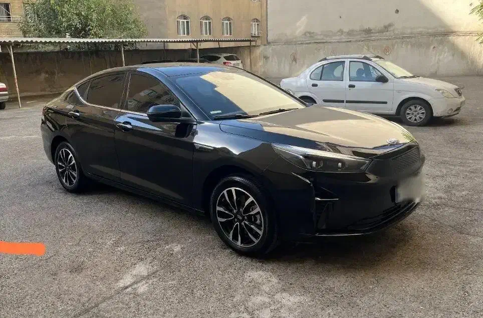 کی ام سی ej7 برقی ۴۰۳ معاوضه با ماشین ایرانی|خودرو سواری و وانت|تهران, قزل قلعه|دیوار