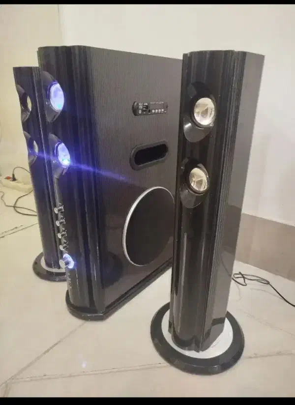 سیستم خونگی سه تیکه بلوثی فلش خور رم خور|سیستم صوتی خانگی|سامان, |دیوار