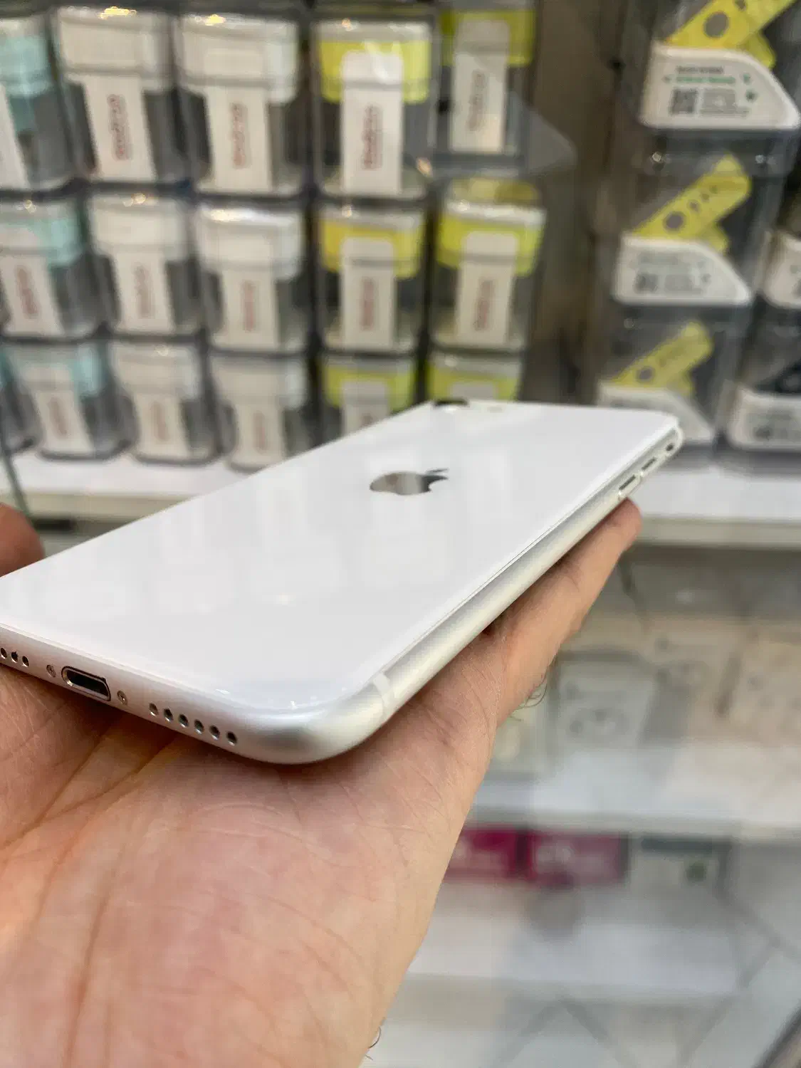 ایفون se2020 در حد فوق العاده نو|موبایل|کرج, گوهردشت|دیوار