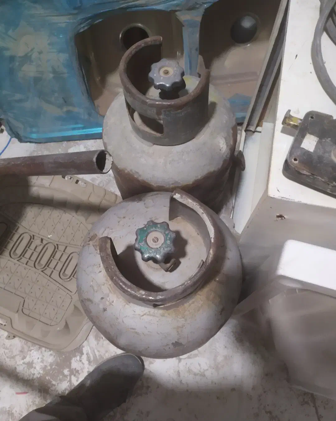 سینک توکار و روکار.کپسول گاز .سنگ توالت،بشکه. درب|لوازم سرویس بهداشتی|ایوان, |دیوار