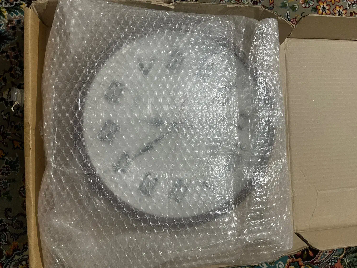 ساعت دیواری|ساعت دیواری و تزئینی|قدس, شهر‌قدس|دیوار