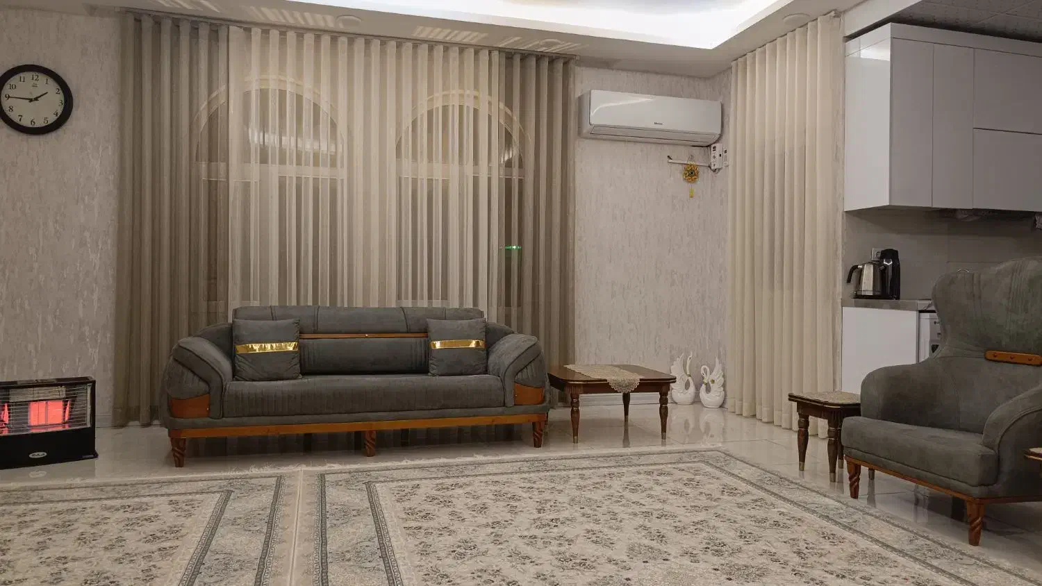 مبلمان هشت نفره پارچه ترک در ناحیه|مبلمان خانگی و میز عسلی|بندر ماهشهر, |دیوار