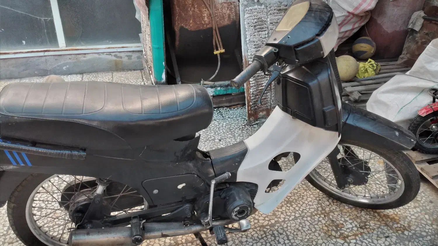 موتور بی کلاج|موتورسیکلت|کاشان, کارگر|دیوار