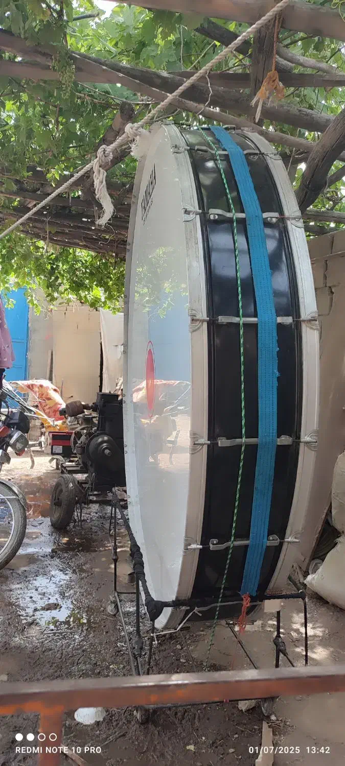 طبل فلزی دومتری|درام و پرکاشن|بکتاش, |دیوار