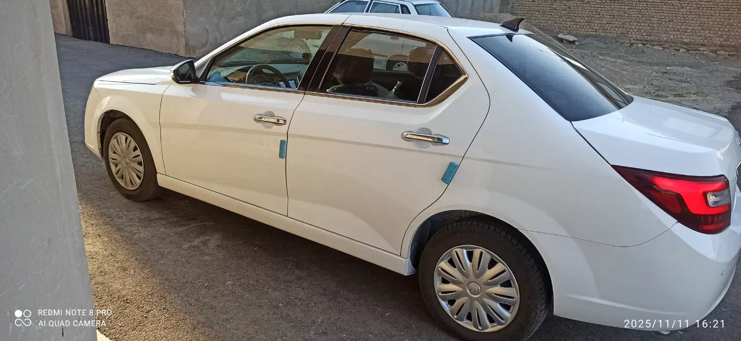 خودرو دنا پلاس مدل 1402|خودرو سواری و وانت|قروه, |دیوار