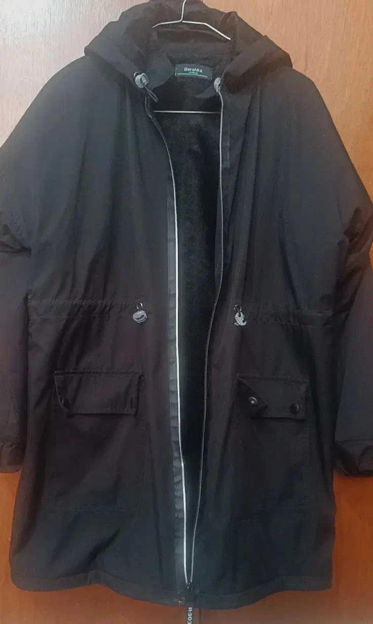 کاپشن مشکی|لباس|ملایر, |دیوار