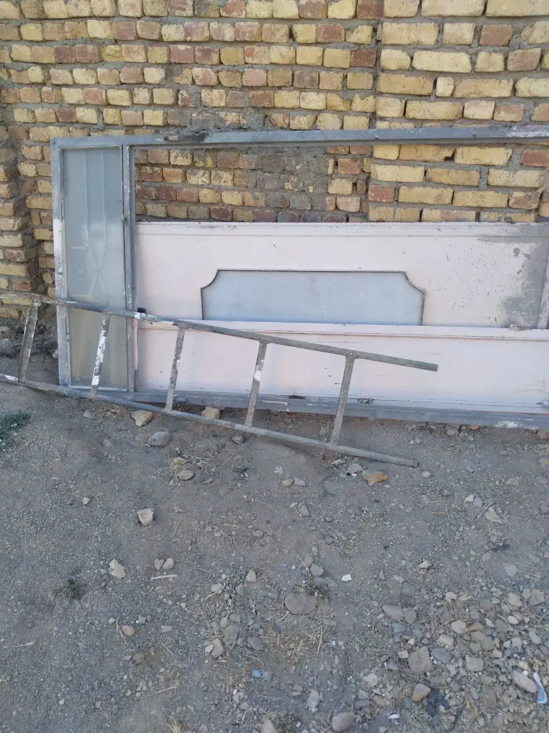 دروازه نوو بدون هیچ ایرادی|مصالح و تجهیزات ساختمان|سنقر, |دیوار