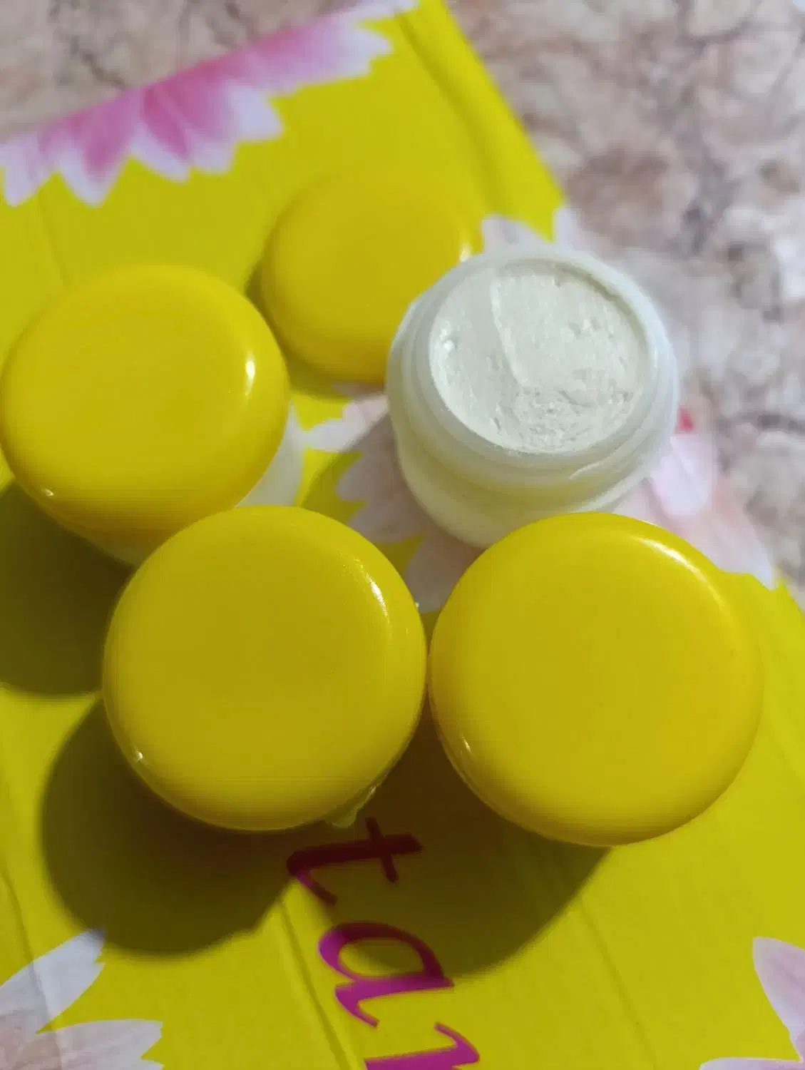 کرم دست و صورت|آرایشی، بهداشتی، درمانی|بندرعباس, |دیوار