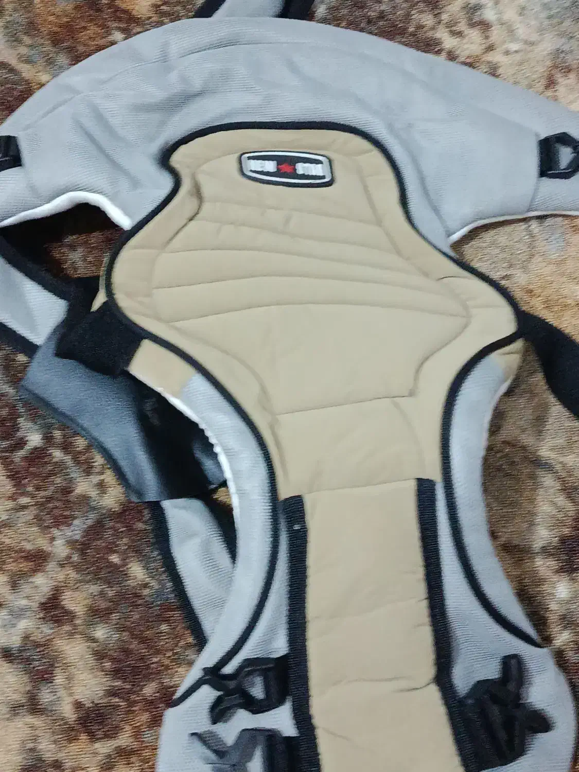 اغوشی چیکو|اسباب و اثاث بچه|محمدشهر, جعفرآباد|دیوار