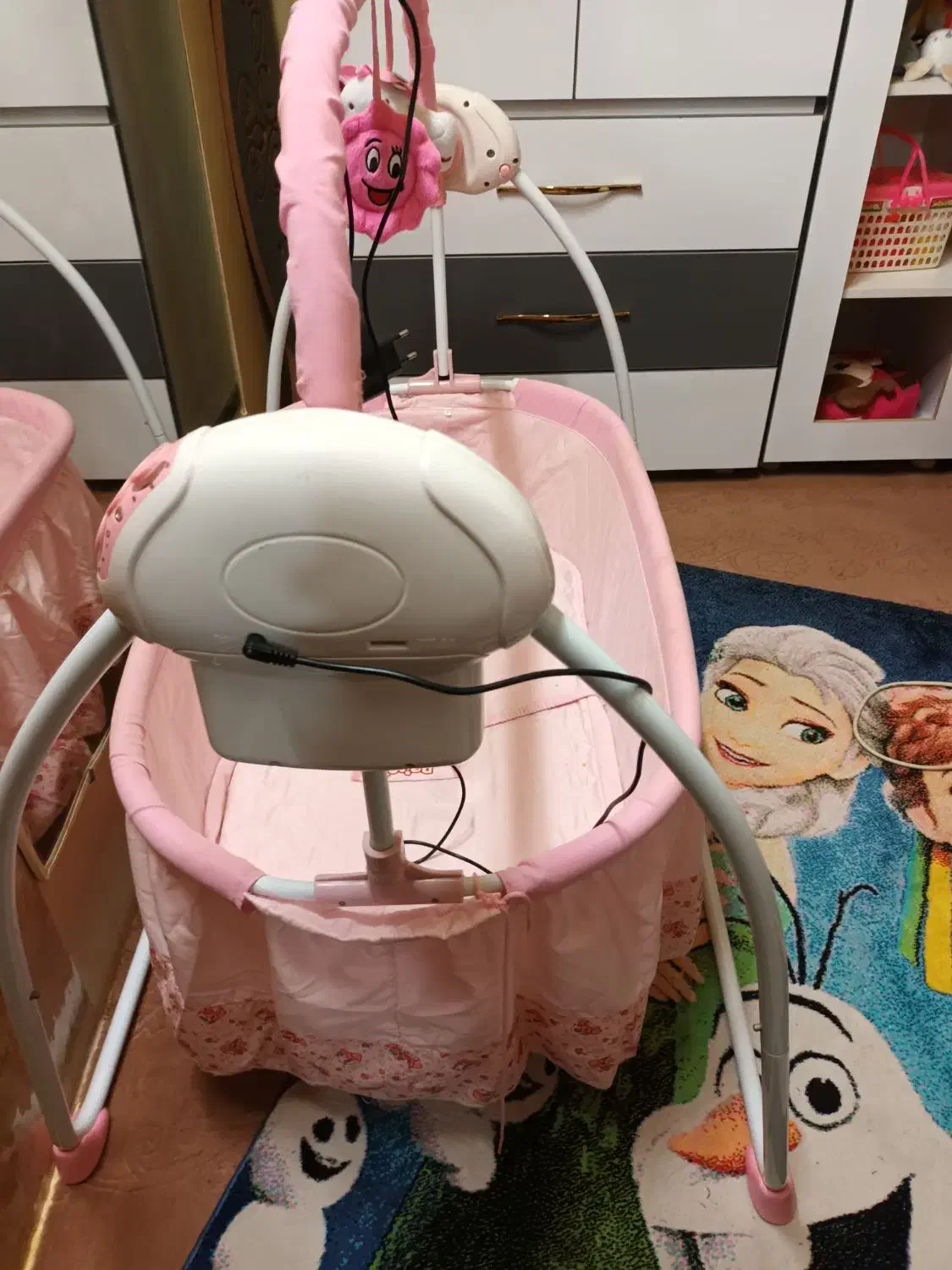 گهواره برقی ولوازم سیسمونی کودک|اسباب و اثاث بچه|بابل, |دیوار