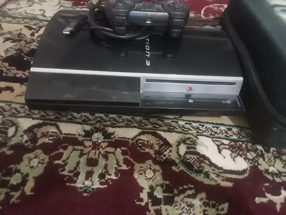 سلام یک کنسول بازی ۳عالی ازش استفاده کم انجام شد|کنسول، بازی ویدئویی و آنلاین|کرمان, |دیوار