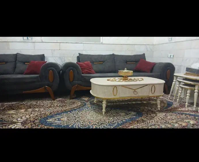 مبل ۷ نفره سالم جنس عالی|مبلمان خانگی و میز عسلی|قم, امامزاده ابراهیم|دیوار