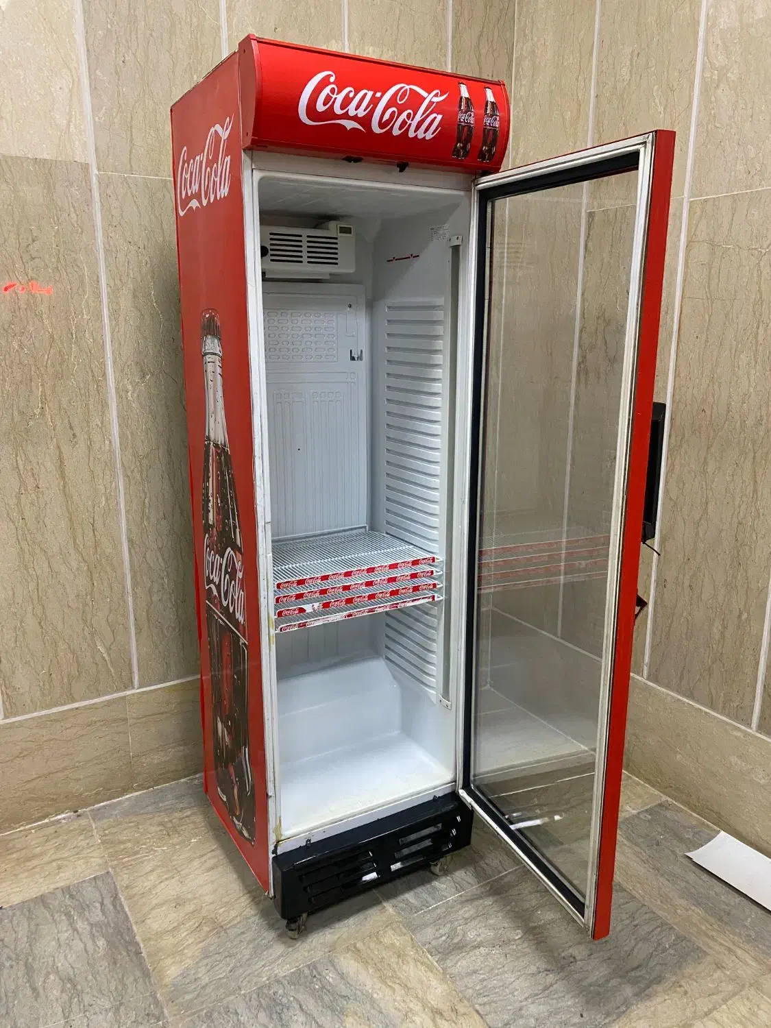 یخچال نوشابه کوکا اوگور ترکیه چرخ دار مدل 2019|کافی‌شاپ و رستوران|تهران, تهرانسر مرکزی|دیوار