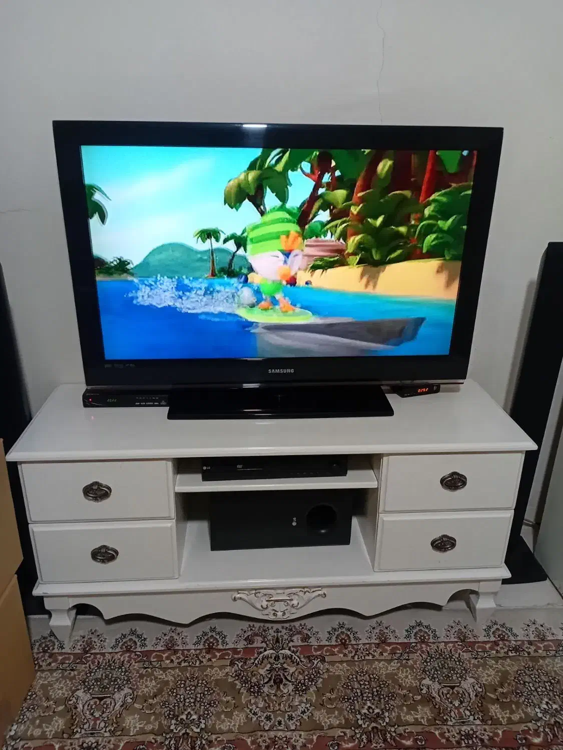 تلوزیون ال سی دی 40 اینچ|تلویزیون و پروژکتور|پاکدشت, پاکدشت (مامازند)|دیوار