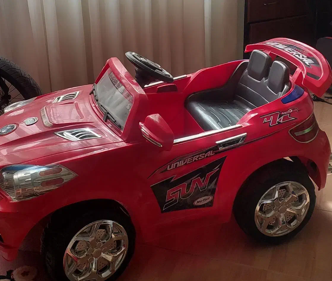 ماشین شارژی در حد نو|اسباب و اثاث بچه|قم, باجک یک|دیوار