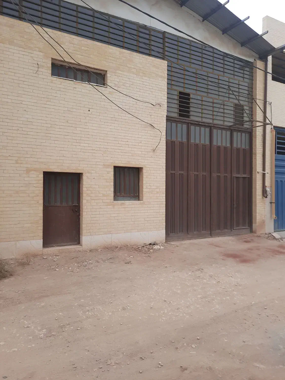 سوله ۲۰۰متری|اجارهٔ دفتر صنعتی، کشاورزی، تجاری|یزد, |دیوار