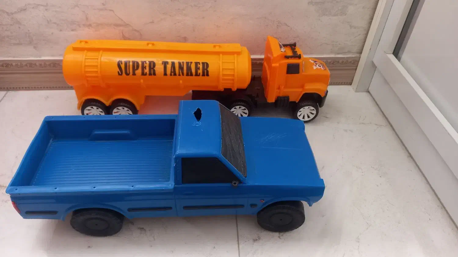 تعدادی اسباب بازی ماشین وغیره...|اسباب‌‌بازی|لاهیجان, شقایق|دیوار