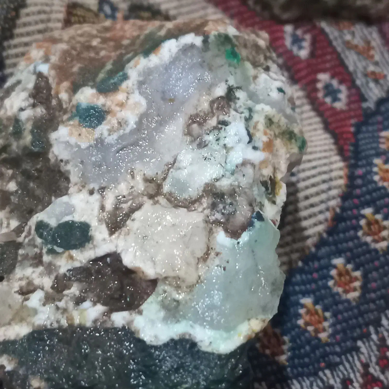 سنگ های قیمتی ودکری. به فروش می‌رسد|جواهرات|خلخال, |دیوار