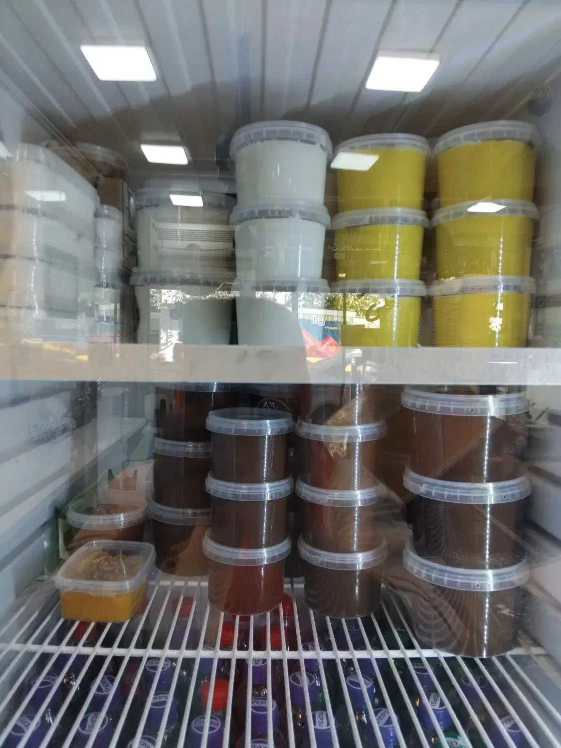 کمک آشپز|استخدام خدمات فروشگاه و رستوران|تهران, بلوار کشاورز|دیوار