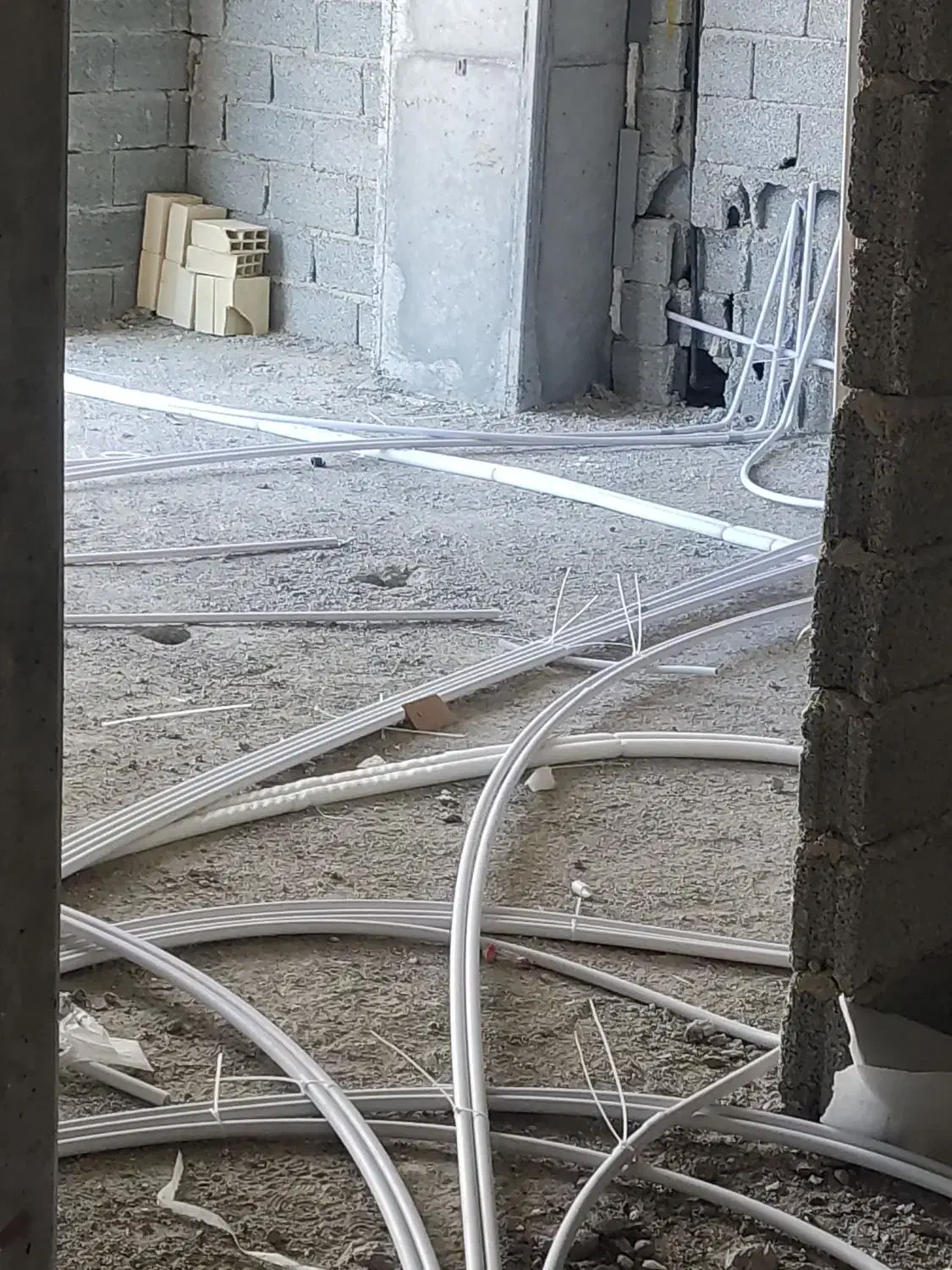 نیرو نیمه ماهر برق|استخدام صنعتی، فنی، مهندسی|صدرا-فارس, فاز ۲|دیوار