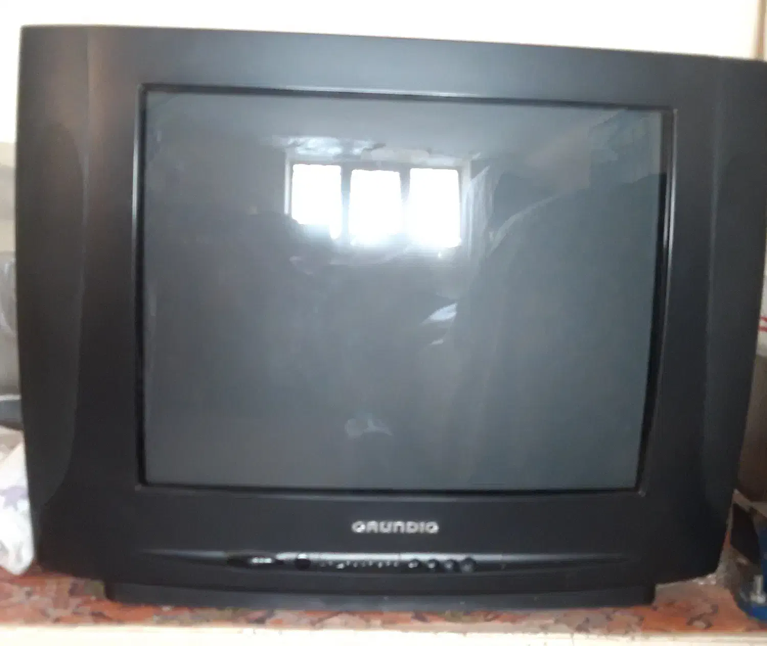 تلویزیون رنگی گراندیگ ۲۴ اینچ ژاپنی|تلویزیون و پروژکتور|کرمانشاه, |دیوار