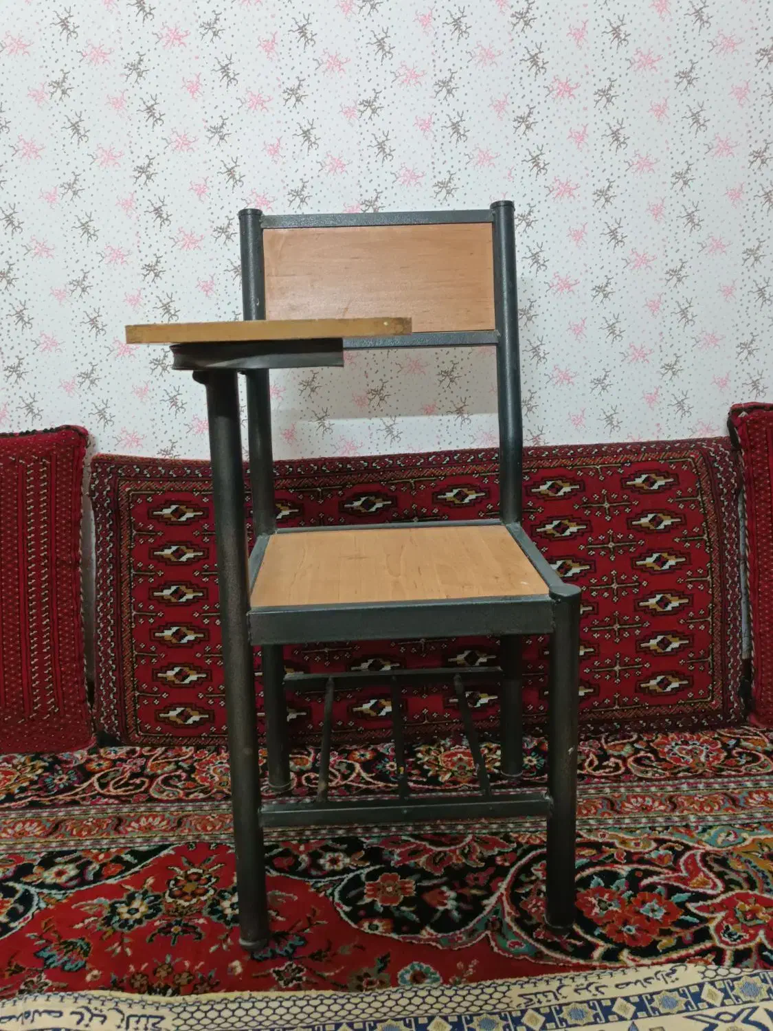 صندلی دسته دار|صندلی و نیمکت|مشهد, ایثارگران|دیوار